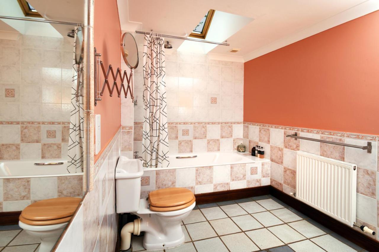 Holiday home Craigadam With Hot Tub